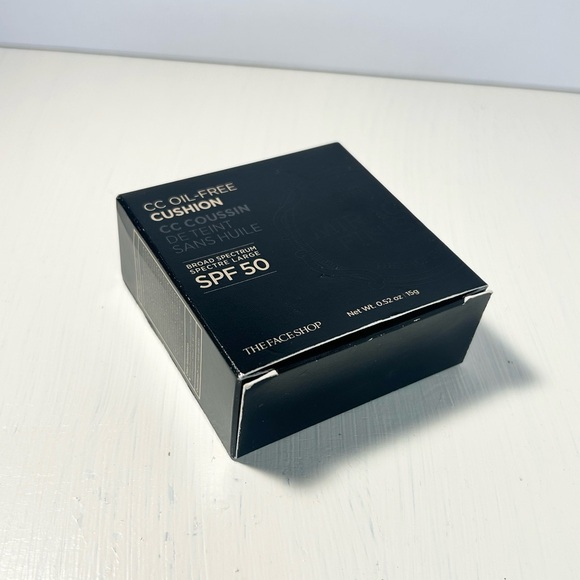CC OIL-FREE CUSHION BROAD SPECTRUM SPF 50 THE FACE SHOP 0.52 OZ - Picture 3 of 10